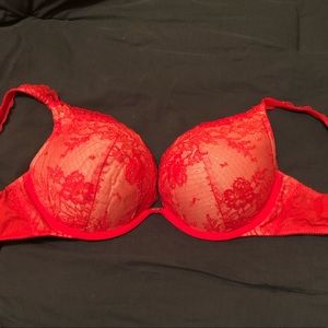 Victoria secret push-up bra